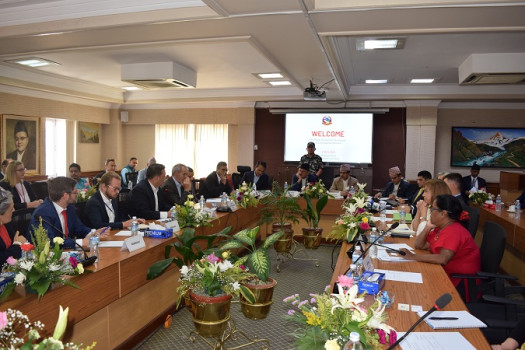 अन्तर्राष्ट्रिय विकास साझेदारसँग अर्थमन्त्रीको छलफल, थप सहयोगको आग्रह